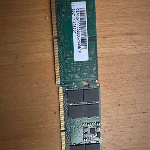 32 GB (2x16) Micron DDR5 4800 MHz