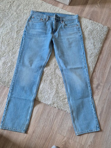 LEVIS ljusblå jeans, storlek W32 L30