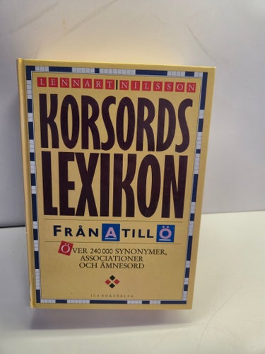 Korsordslexikon På totalt 1077sidor Vikt1,7Kg 1997 Lennart Nilsson Från A-Ö.