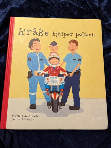 Kråke hjälper polisen av Marie Bosson Rydell och Jessica Lindholm