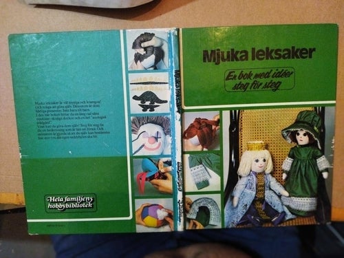 Mjuka leksaker en bok med ideer steg för steg. bok. Good plus
