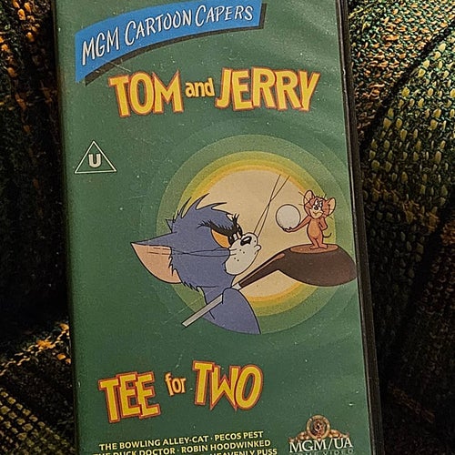 TOM & JERRY : TEE FOR TWO - .VHS.