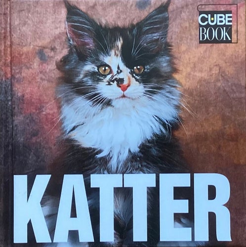 Katter, Cube Book med 735 sidor med bilder på olika katter.