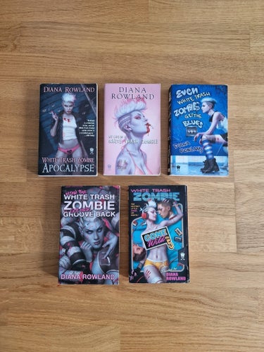 White Trash Zombie-serien av Diana Rowland | Bok 1-5 | Urban fantasy | Skräck