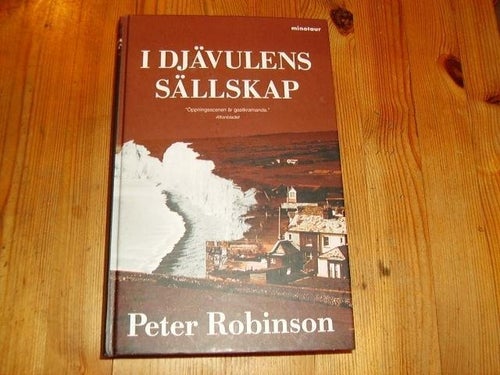 I DJÄVULENS SÄLLSKAP PETER ROBINSON I FINT SKICK
