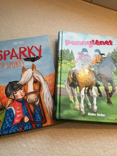 Penny Friends Hästböcker Ponnylånet och Sparky och Spöket Inbunden Nya