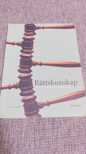 Rättskunskap - Juridik i vardagen, Ralf Marek, 2002