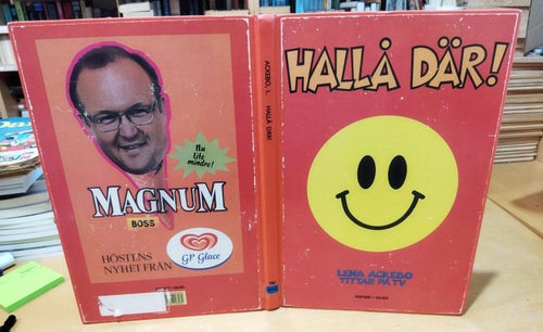 Hallå där! Lena Ackebo tittar på TV Lena Ackebo. Bok. Very Fine plus. BM