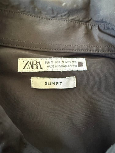 ZARA svart skjorta, storlek S