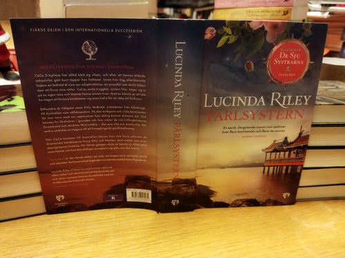 De sju systrarna del 4 Pärlsystern Ceces bok av Lucinda Riley, Very Fine plus