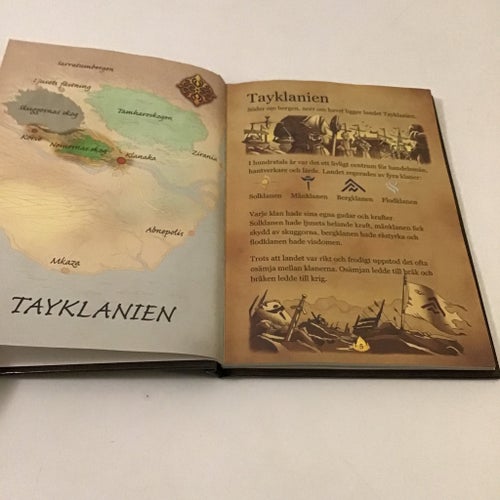 Taynikma: Henzels Fälla av Jan Kjær och Merlin P. Mann, 2006