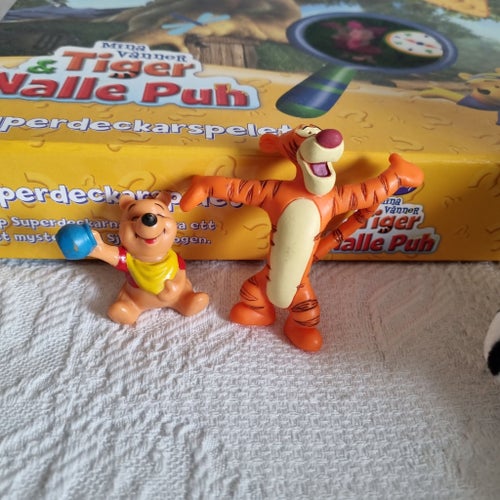 Nalle Puh och Tiger Spel,böcker,Disney figurer och mjukis tiger.