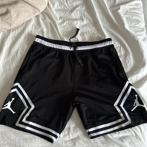 Jordan svarta shorts