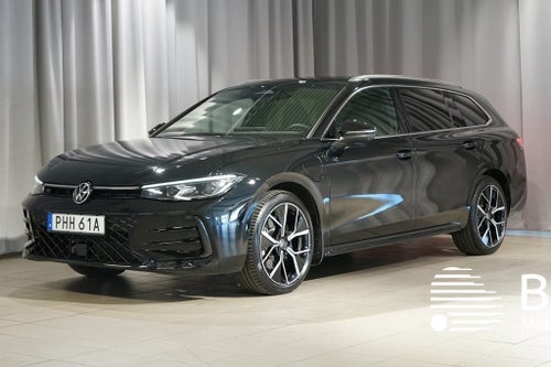 Volkswagen Passat Variant eHybrid R-LINE / 1.5 TSI / 272 HK / *DEMO