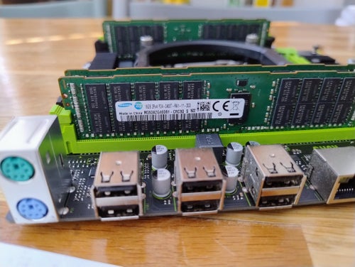Paket ZSUS X99, Xeon E5-2680 V4, 64 GB DDR4
