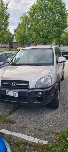 Hyundai tucson 2.7
