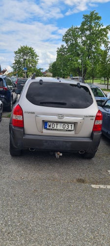 Hyundai tucson 2.7