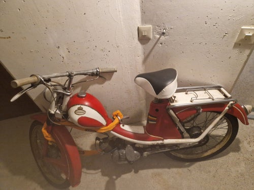 Monark Monarped 1958JLO Relativt komplett restaureringsobj. Svensk veteranmoped
