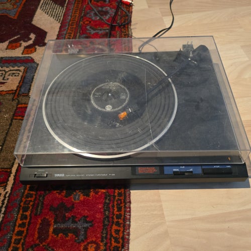 Yamaha Natural Sound Stereo Skivspelare P-28