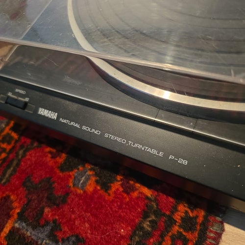 Yamaha Natural Sound Stereo Skivspelare P-28