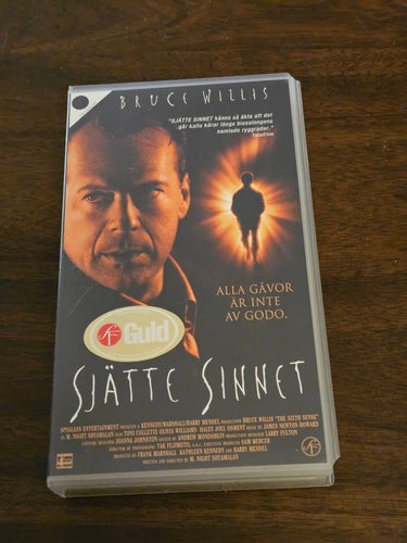 Sjätte Sinnet /Six Sense (Sv Text) (VHS)