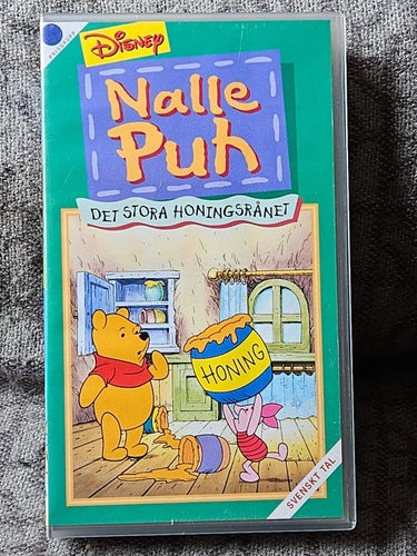 NALLE PUH : DET STORA HONINGSRÅNET ,- SVENSK TAL - VHS .