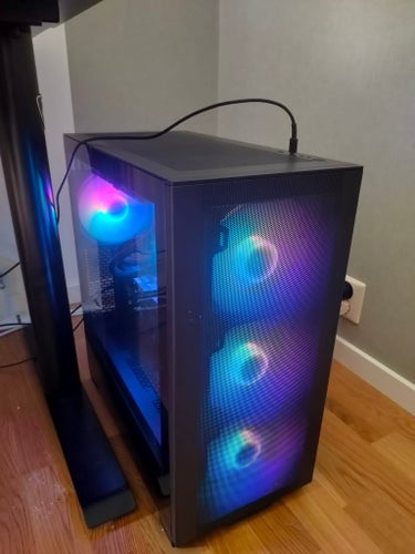 Highend gamingdator 2 månader gammal