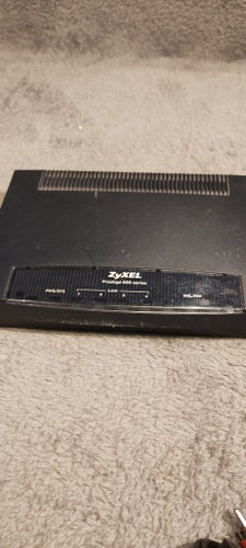 Zyxel Prestige 600 Series ADSL 2+ 4-port Gateway - AM
