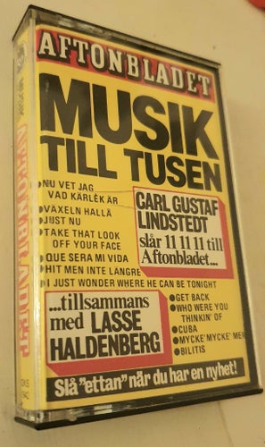 Kassettband: Aftonbladets "Musik till tusen" + Reklamslogan "SLÅ ETTAN" fr 1980