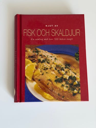 NJUT AV FISK OCH SKALDJUR