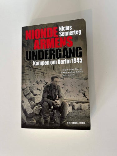 Nionde Arméns undergång - kampen om Berlin 1945