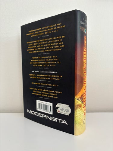 Den röda pyramiden av Rick Riordan, 2011