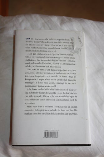 Hybris - USA:s strävan efter global dominans av Noam Chomsky, 2003