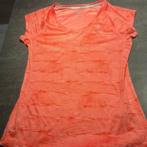 Nike rosa t-shirt