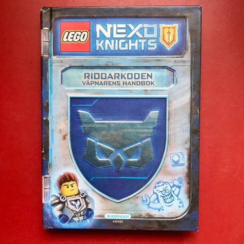 LEGO NEXO KNIGHTS Riddarkoden väpnarens handbok John Derevlany 2016