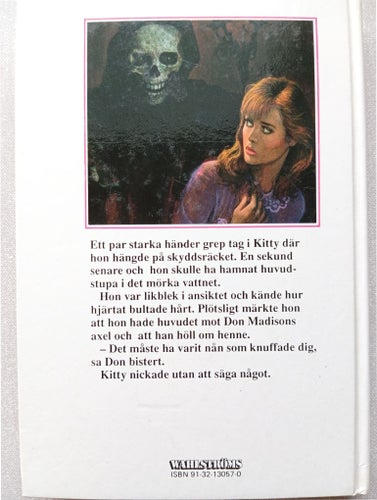 Kitty och den fasansfulla skepnaden - Carolyn Keene (1989)