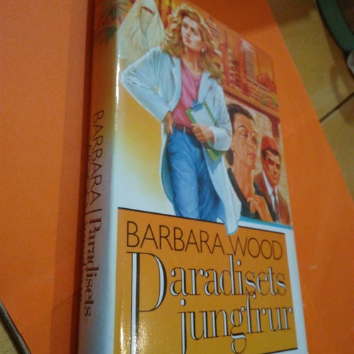 Paradisets jungfrur av Barbara Wood. bok, inbunden, Very Fine