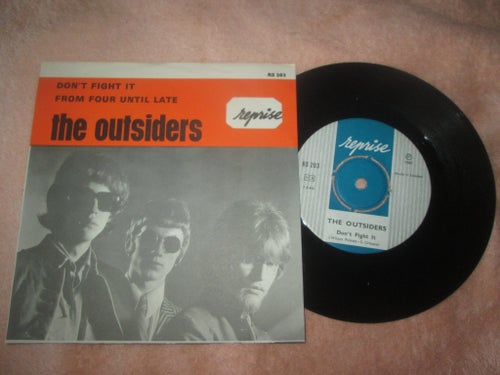 OUTSIDERS DONT FIGHT IT