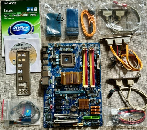 Gigabyte GA-EP43-DS3L Moderkort LGA775 ATX med tillbehör
