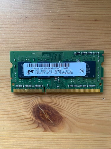 2 st 2GB 1Rx8 PC3-10600S-9-10-B1 RAM-minne