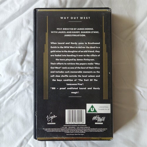 VHS-kassett med Laurel & Hardy-filmen "Way Out West"