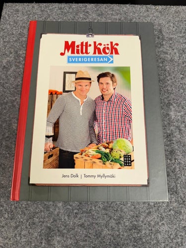 Myllymäki / Dolk - Mitt kök Sverigeresa - Signerad