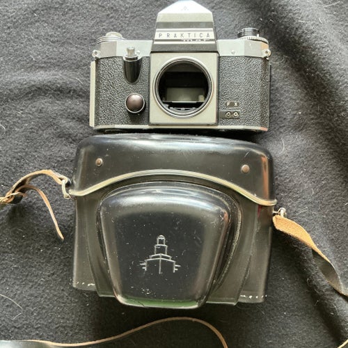 Praktica FX mat med kameraväska. M42.