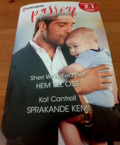 Harlequin Passion: Hem till oss / Sprakande kemi av Sheri WhiteFeather / Kat