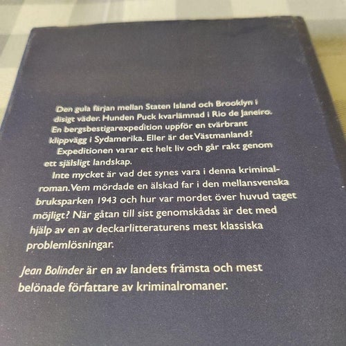 Bröd över mycket tvivelaktigt vatten : kriminalroman av Bolinder, Jean