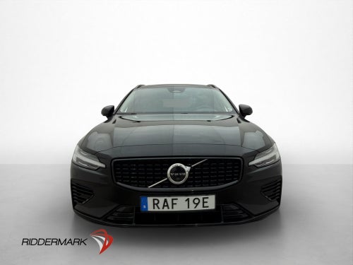 Volvo V60 T6 AWD 399hk Ultimate Dark Värmare Pano H/K HUD