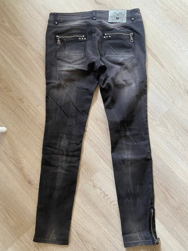 ONLY svarta jeans, storlek 29/34