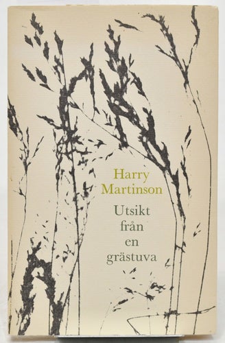 Utsikt från en grästuva : småprosa / Harry Martinson.
