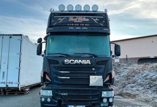 Lastbil Scania R440 LB 6x2 bakgavellyft