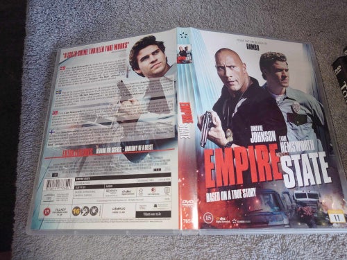 Empire State (Dwayne Johnson, Liam Hemsworth)
